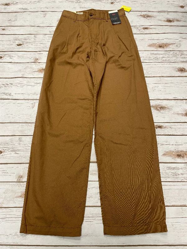 Versatile black pants for any occasion pairing -Pants Chinos & Khakis By Levis In Brown, Size: 0