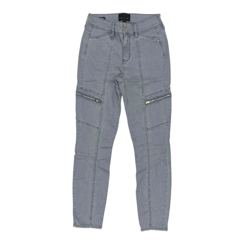 Rugged work pants for construction job durability -Pants Cargo & Utility By White House Black Market In Blue, Size:2