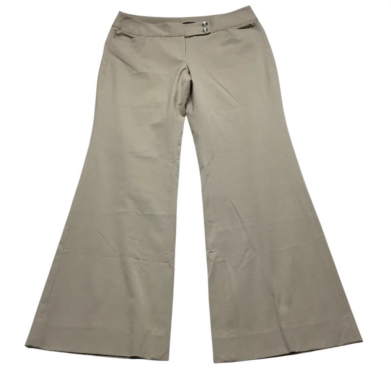 Multi-pocket pants for organized travel convenience -Pants Other By White House Black Market In Tan, Size: 6