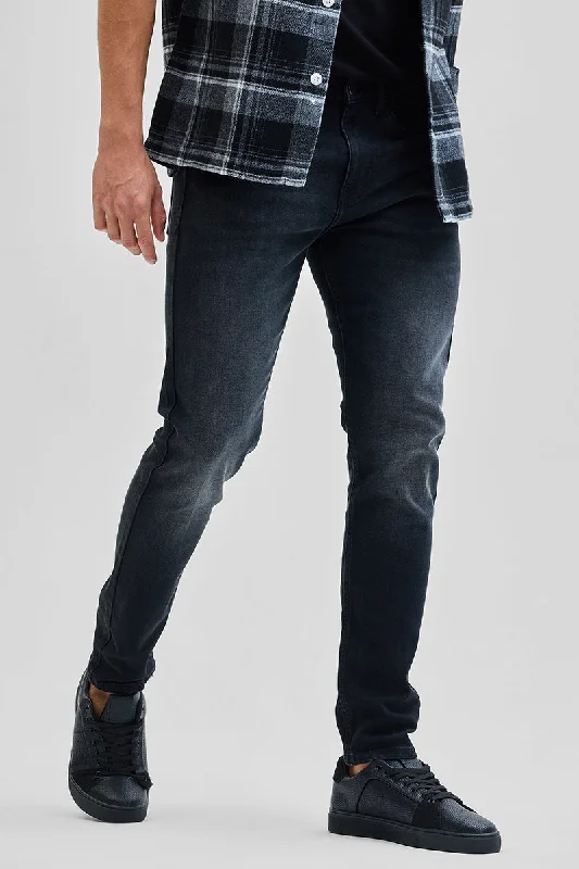 Frayed Hem Jeans for Edgy -Charcoal Black Tapered Fit Jeans