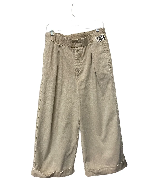 Lightweight cargo pants for summer camping trips -Pants Cargo & Utility By Free People In Beige, Size: S