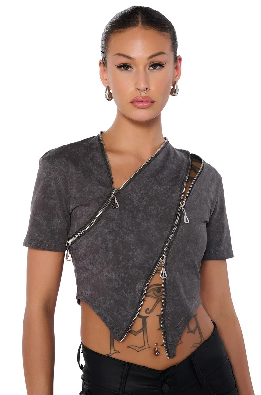 Printed Blouses with Patterns -NO BASIC ZONE ZIP UP DETAIL TSHIRT IN BLACK GREY