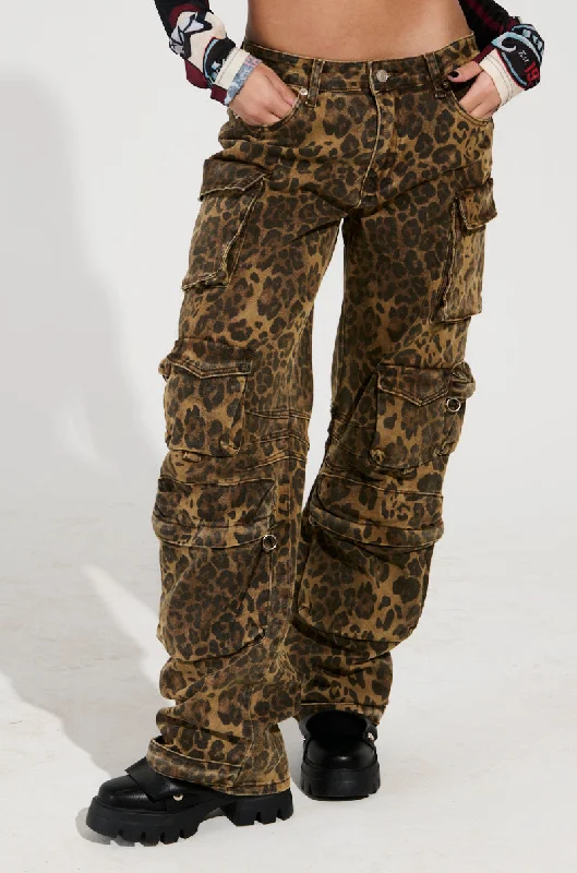 Cargo Pants with Cargo Pockets for Mountaineering -THE ULTIMATE LEOPARD CARGO PANT