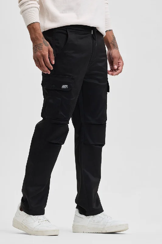 Cargo Pants with Cargo Pockets for Actresses -Black Relaxed Fit Cargo Pant